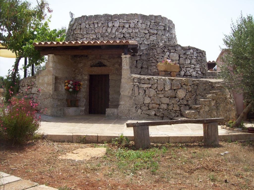 Hostal Trullo Contrada Stracca Alliste Exterior foto
